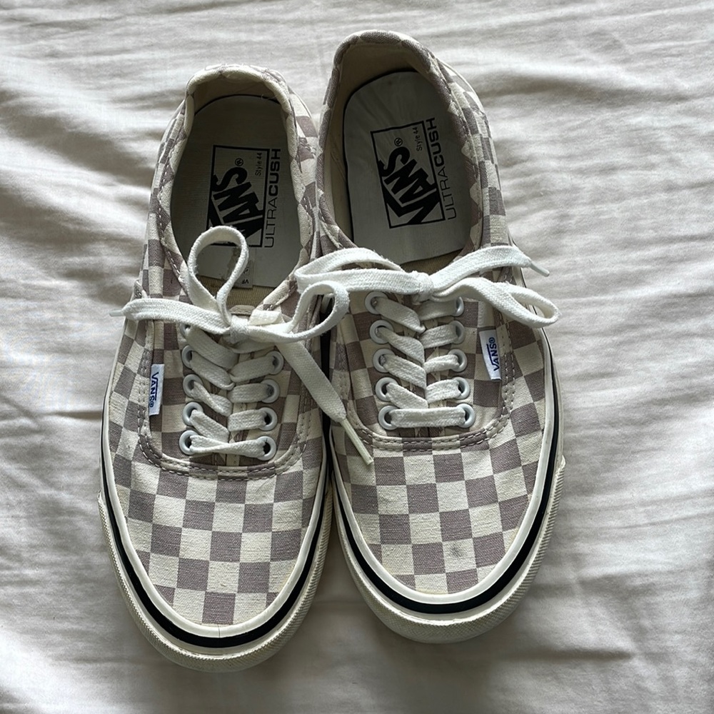 Vans women’s 8 checkered purple